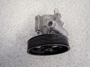 NISSAN PRIMERA P12 1.9DCI 02- POMPA WSPOMAGANIA 5/6 MINIATURA