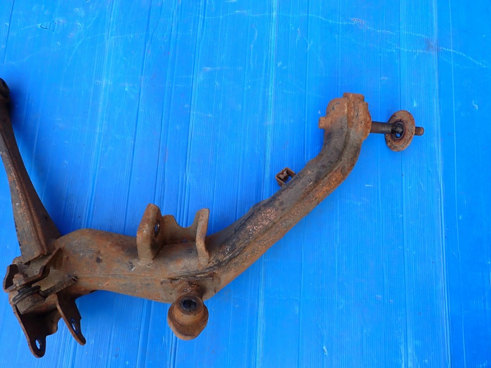 TOYOTA AVENSIS T25 03-07 WAHACZ TYLNY PRAWY WZDŁUŻNY 3/6