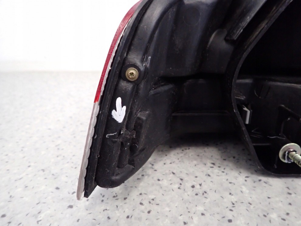 HONDA PRELUDE 96-99 LAMPA TYLNA PRAWA 6/9