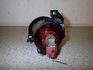 TOYOTA AVENSIS T25 PRZEDLIFT 03- HALOGEN PRZEDNI PRAWY 2/4 MINIATURA