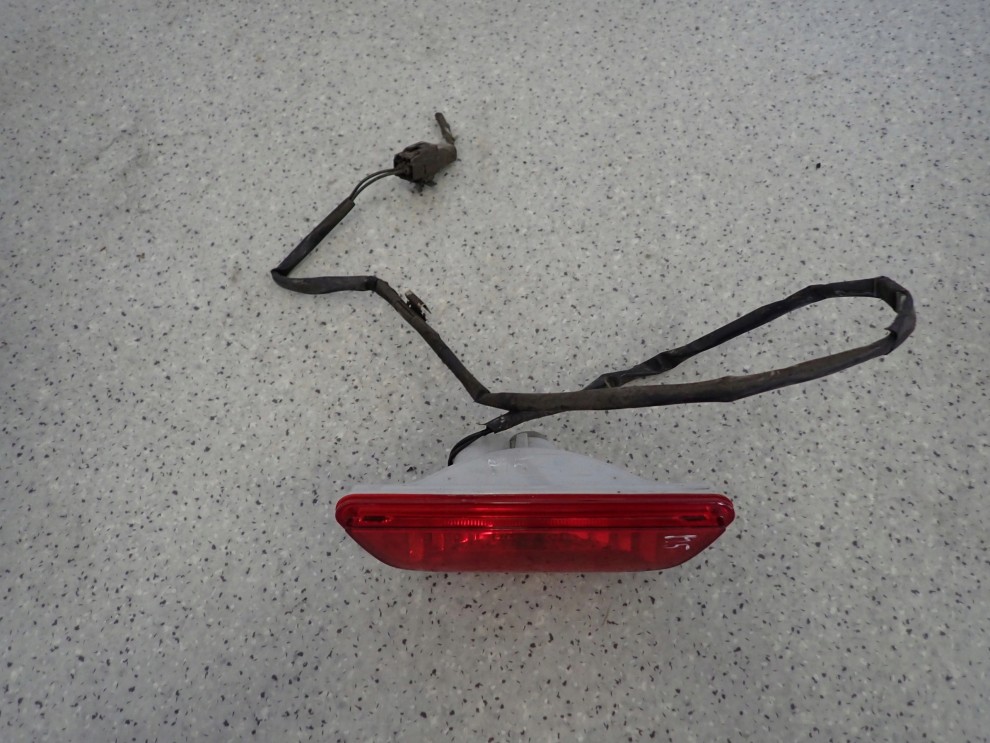 MAZDA 5 MAZDA5 05-07 LAMPA PRZECIWGMIELNA TYLNA 3/6