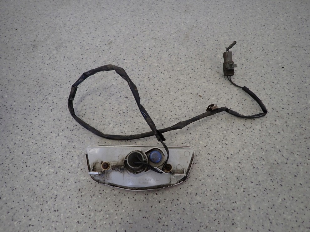 MAZDA 5 MAZDA5 05-07 LAMPA PRZECIWGMIELNA TYLNA 5/6