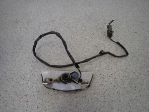 MAZDA 5 MAZDA5 05-07 LAMPA PRZECIWGMIELNA TYLNA 5/6 MINIATURA