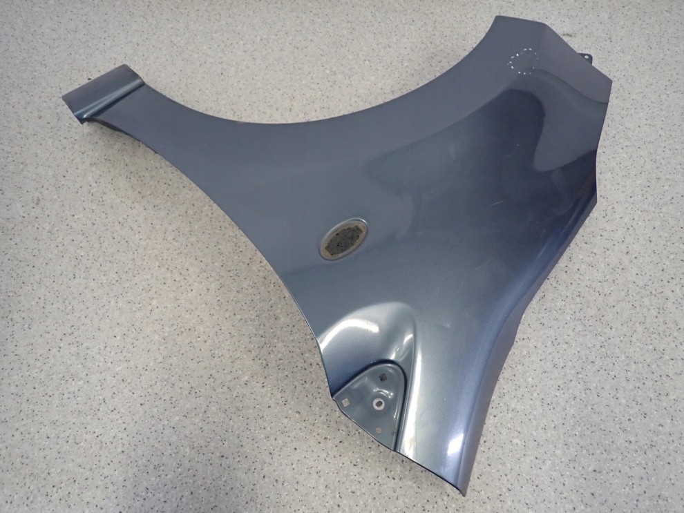 SUZUKI ALTO NISSAN PIXO 09-14 BŁOTNIK PRZEDNI LEWY ZY4 7/12