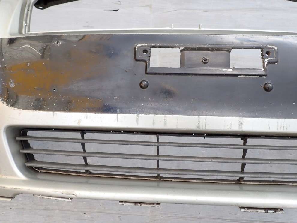 TOYOTA AVENSIS T25 03- ZDERZAK PRZEDNI XENON 1C0 8/16