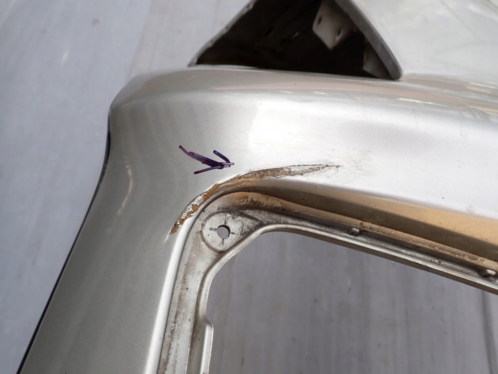 TOYOTA AVENSIS T25 03- ZDERZAK PRZEDNI XENON 1C0 13/16