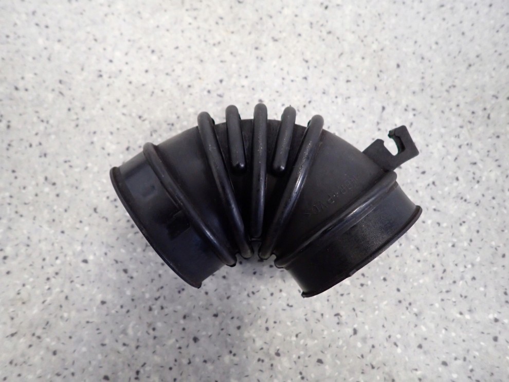 SUZUKI SX4 1.6 BENZ 06-12 RURA PRZEWÓD POWIETRZA KOLANKO 5/5