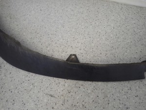 TOYOTA AVENSIS T25 02- LISTWA ZDERZAKA PRZEDNIA LEWA 4/12 MINIATURA