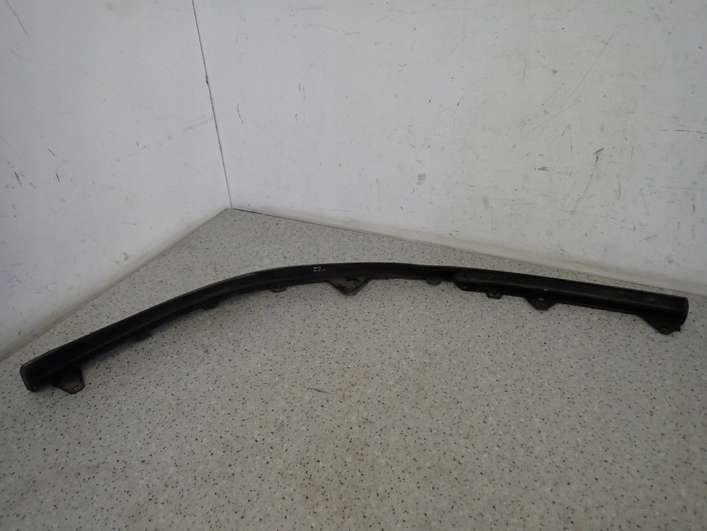 TOYOTA AVENSIS T25 02- LISTWA ZDERZAKA PRZEDNIA PRAWA 7/12