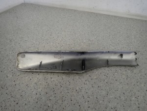 TOYOTA AVENSIS T25 03- ZAŚLEPKA RELINGU DACHOWEGO TYLNA LEWA 4/5 MINIATURA