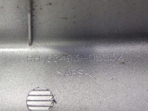 TOYOTA AVENSIS T25 03- ZAŚLEPKA RELINGU DACHOWEGO TYLNA PRAWA 5/5 MINIATURA