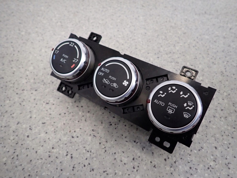 SUZUKI SX4 06-13 PANEL STEROWANIA NAWIEWEM 3/6