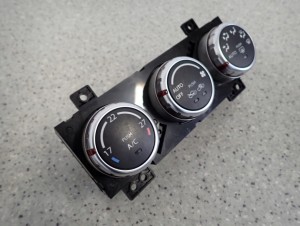 SUZUKI SX4 06-13 PANEL STEROWANIA NAWIEWEM 2/6 MINIATURA