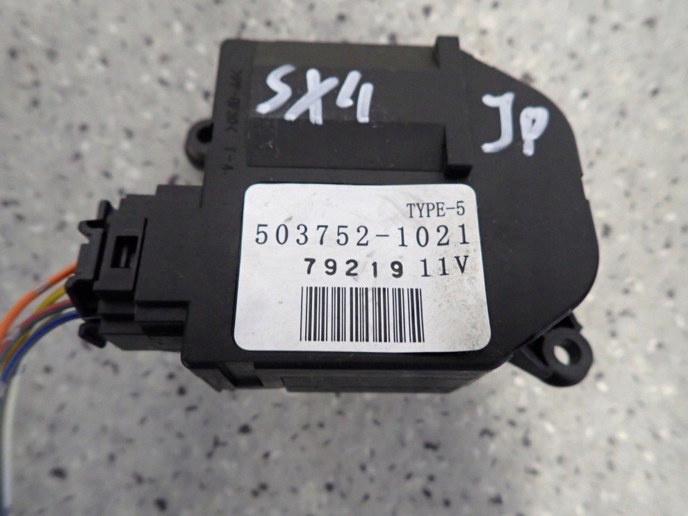 SUZUKI SX4 JP 06-13 SILNICZEK NAGRZEWNICY 2/4