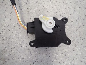 SUZUKI SX4 JP 06-13 SILNICZEK NAGRZEWNICY 3/4 MINIATURA