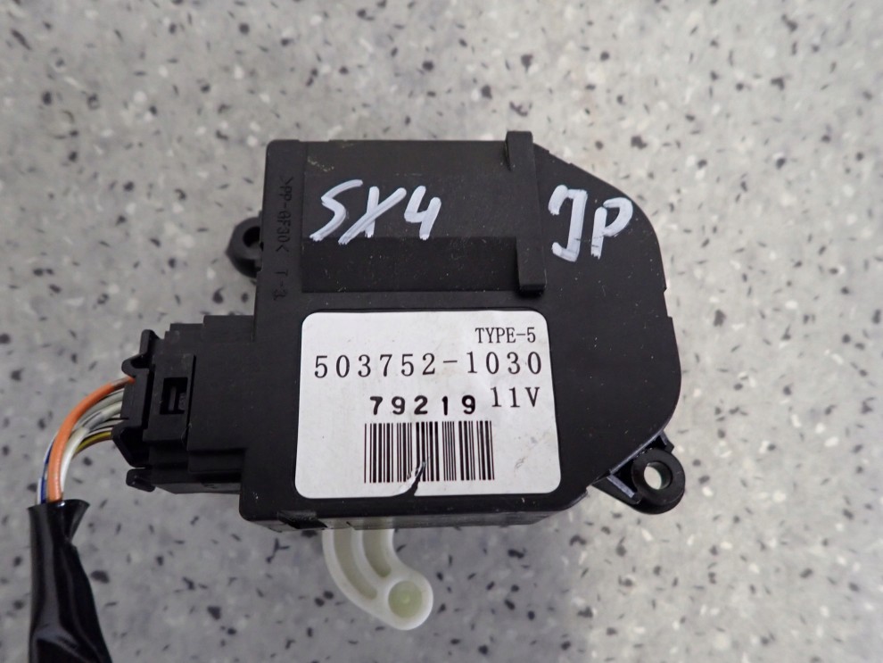 SUZUKI SX4 JP 06-13 SILNICZEK NAGRZEWNICY 2/4