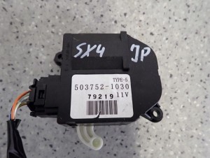 SUZUKI SX4 JP 06-13 SILNICZEK NAGRZEWNICY 2/4 MINIATURA