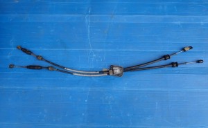 TOYOTA AVENSIS T25 2.2 D4D 06-08 LINKI ZMIANY BIEGÓW 3/6 MINIATURA