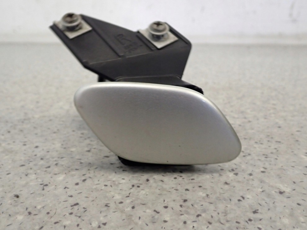 TOYOTA AVENSIS T25 02- SPRYSKIWACZ LAMPY PRAWY 1C0 2/5