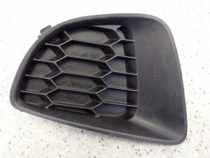 MAZDA2 MAZDA 2 08- DE ZAŚLEPKA HALOGENU RAMKA PRAWA