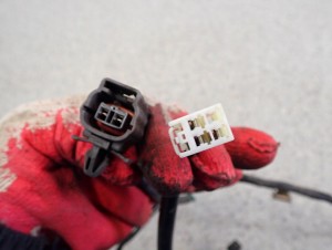 MAZDA2 MAZDA 2 08- DE LAMPKI OŚWIETLENIA TABLICY REJESTRACYJNEJ 4/4 MINIATURA