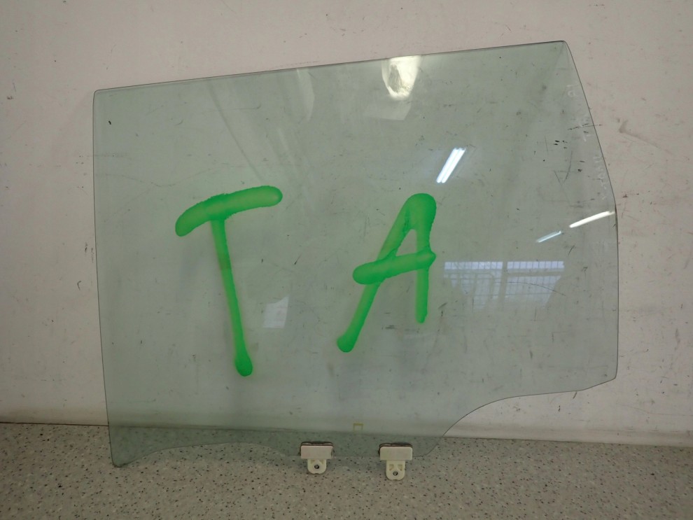 NISSAN XTRAIL T30 01- SZYBA DRZWI TYLNA LEWA 1/2
