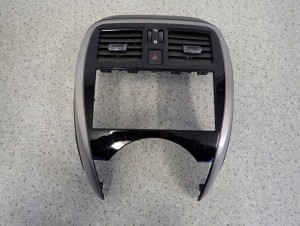 NISSAN MICRA K13 13- RAMKA RADIA KRATKA 1/4 MINIATURA