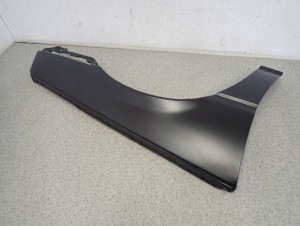 MITSUBISHI COLT LANCER 84-86 BŁOTNIK PRZEDNI PRAWY 3/4 MINIATURA