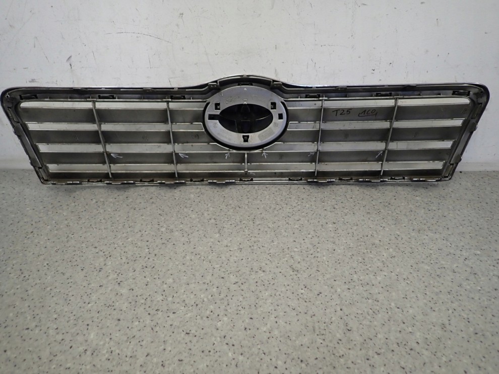 TOYOTA AVENSIS T25 03 - 05 ATRAPA KRATA WLOTU POWIETRZA 1C0 6/11