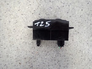 TOYOTA AVENSIS T25 03- WŁĄCZNIK GRZANIA FOTELI 3/6 MINIATURA