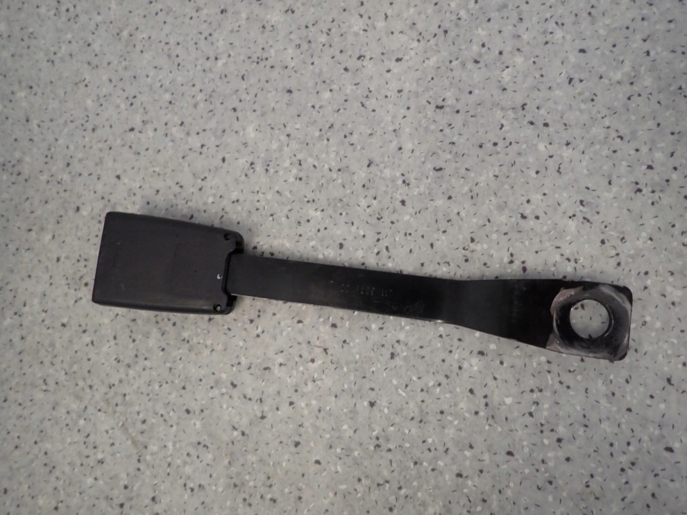 SUZUKI ALTO NISSAN PIXO 09- ZAPINKA PASA PRZEDNIA PRAWA 1/8