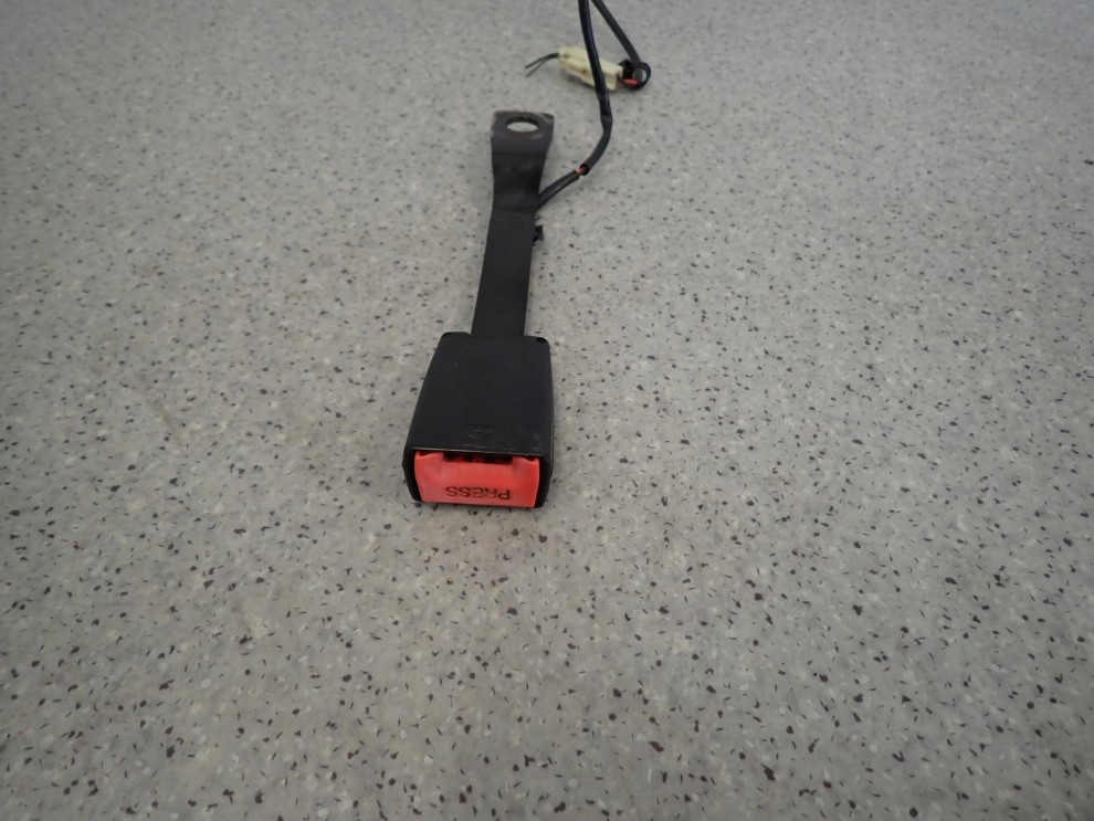 SUZUKI ALTO NISSAN PIXO 09- ZAPINKA PASA KIEROWCY PRZEDNIA LEWA 5/6