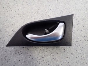 NISSAN PRIMERA P12 02-04 KLAMKA WEWNĘTRZNA PRZEDNIA PRAWA