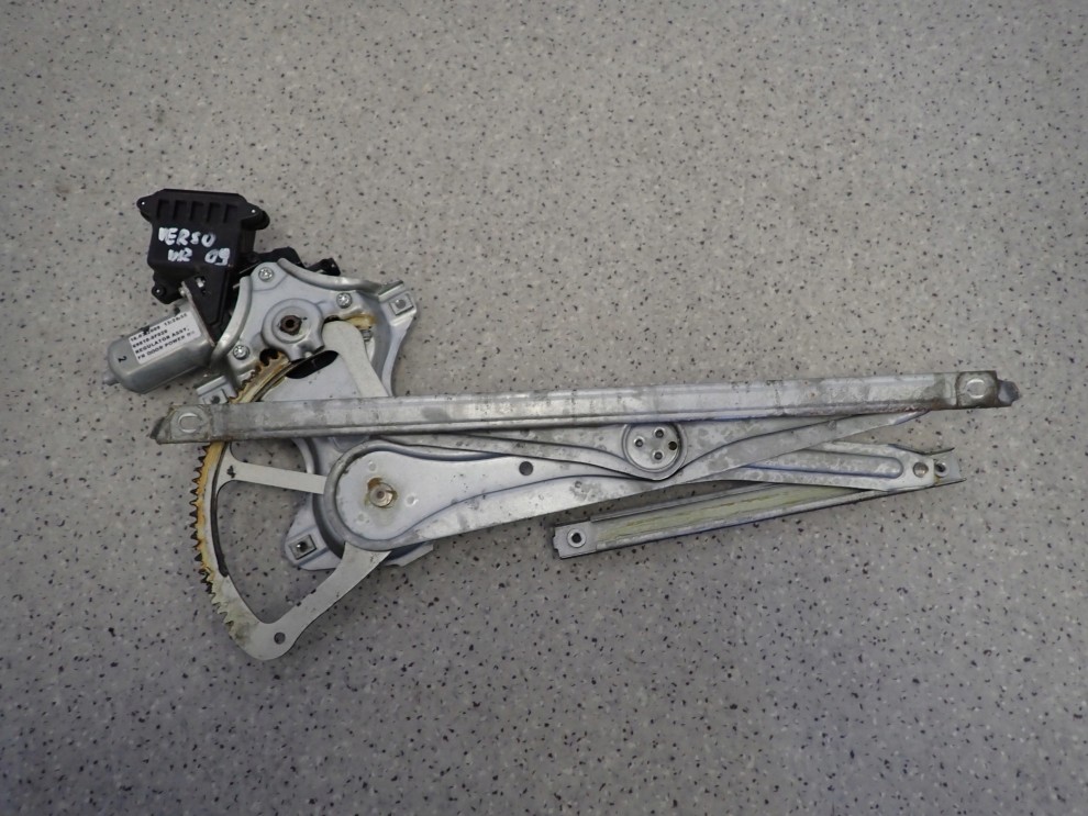 TOYOTA VERSO 09-13 PODNOŚNIK MECHANIZM SZYBY PRZEDNI PRAWY 1/5