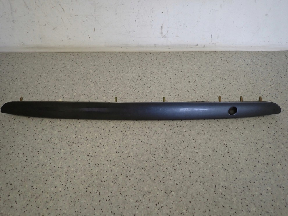 TOYOTA COROLLA E12 HB 02- LISTWA KLAPY TYLNEJ BLENDA 1/3