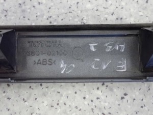 TOYOTA COROLLA E12 HB 02- LISTWA KLAPY TYLNEJ BLENDA 3/3 MINIATURA