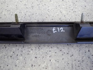 TOYOTA COROLLA E12 HB 02- LISTWA KLAPY TYLNEJ BLENDA 4/4 MINIATURA