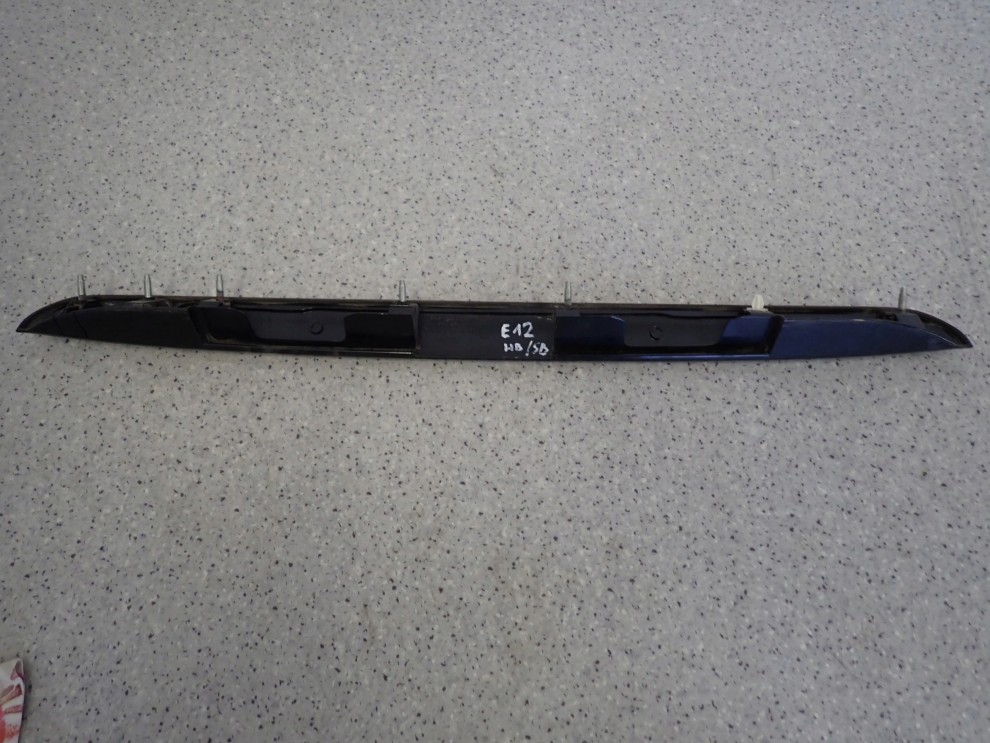 TOYOTA COROLLA E12 HB 02- LISTWA KLAPY TYLNEJ BLENDA 3/4