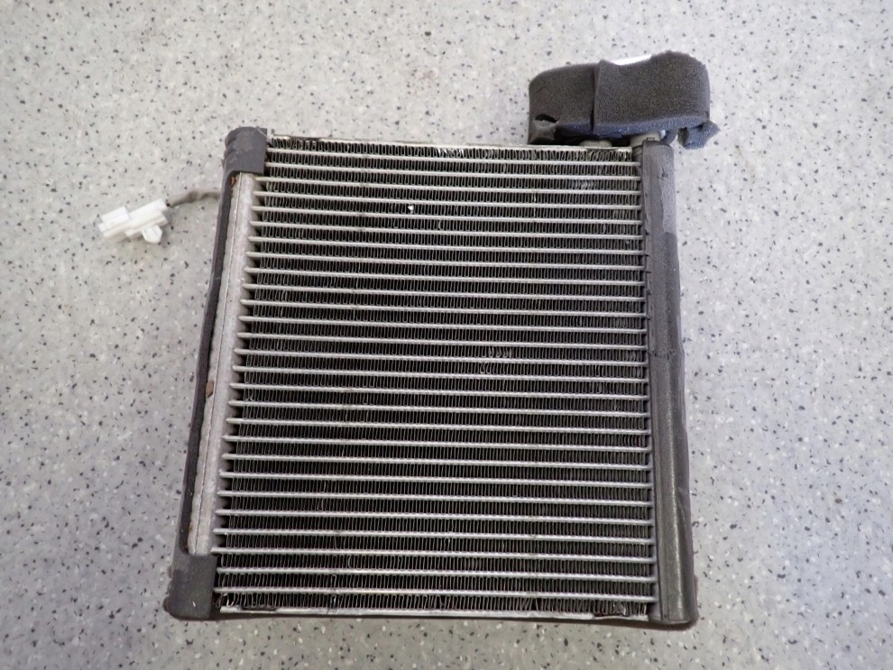 MAZDA 2 II 07- DE PAROWNIK KLIMATYZACJI 2/3