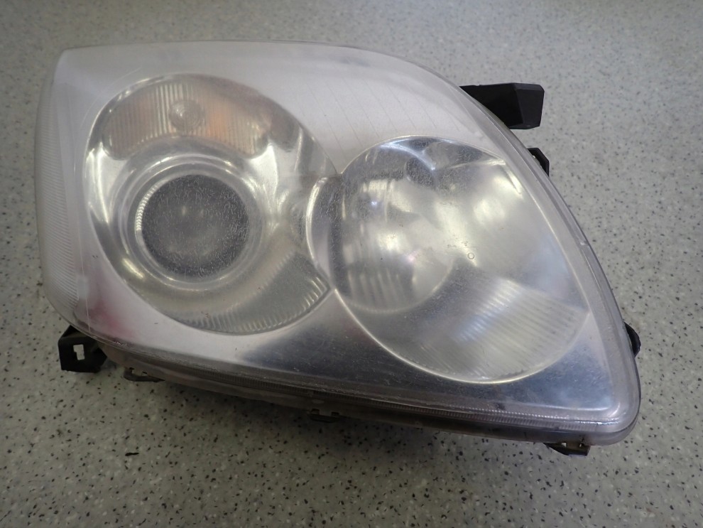 TOYOTA AVENSIS T25 03-05 REFLEKTOR LAMPA PRZEDNIA PRAWA 3/13