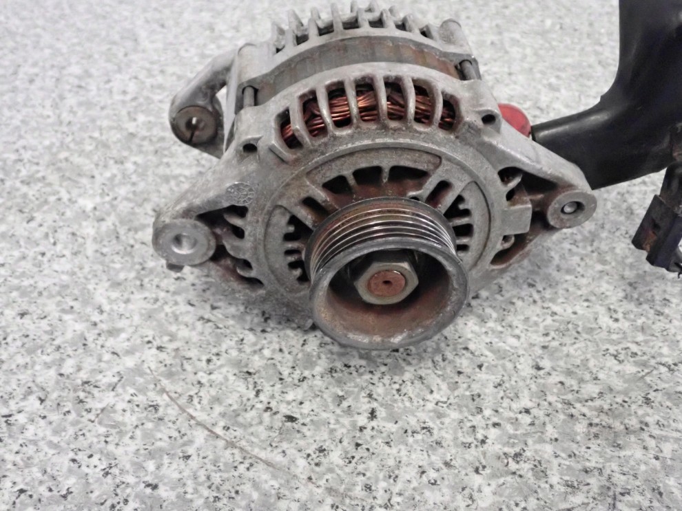 NISSAN ALMERA N16 TINO 1.5i 1.8i ALTERNATOR 4/7