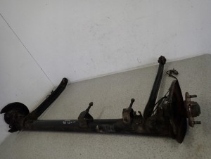 NISSAN ALMERA N16 00-06 BELKA ZAWIESZENIA TYŁ 1/8 MINIATURA