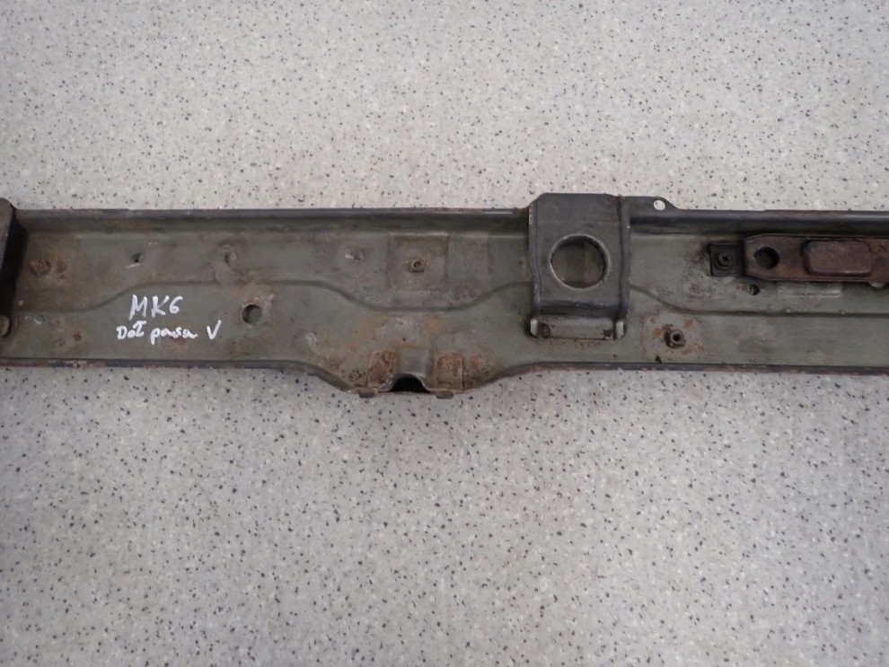 SUZUKI SWIFT III MK6 05-09 BELKA DOLNA PASA PRZEDNIEGO 3/6