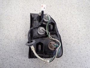 TOYOTA RAV4 RAV 4 94-98 LAMPA TYLNA LEWA 6/8 MINIATURA