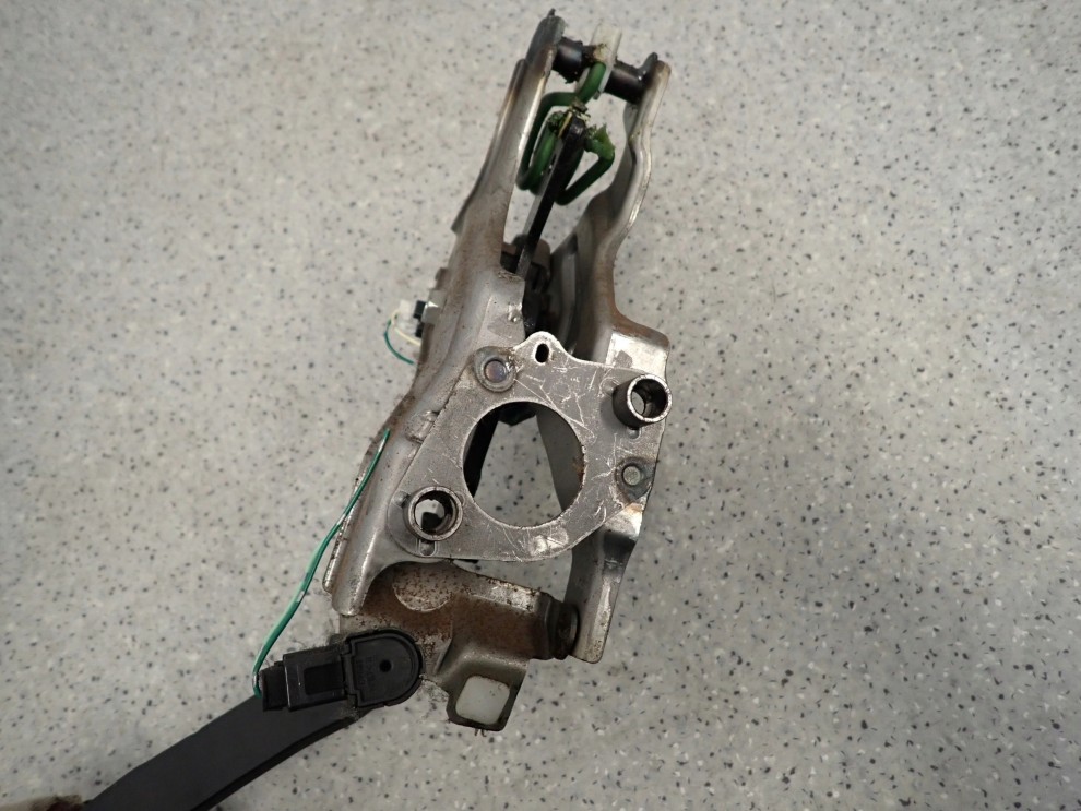 TOYOTA VERSO 2.0 DIESEL 09-13 PEDAŁ SPRZĘGŁA 3/3