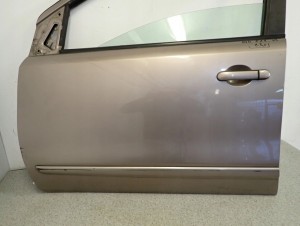 NISSAN NOTE E11 06-12 DRZWI PRZEDNIE LEWE C30 2/10 MINIATURA