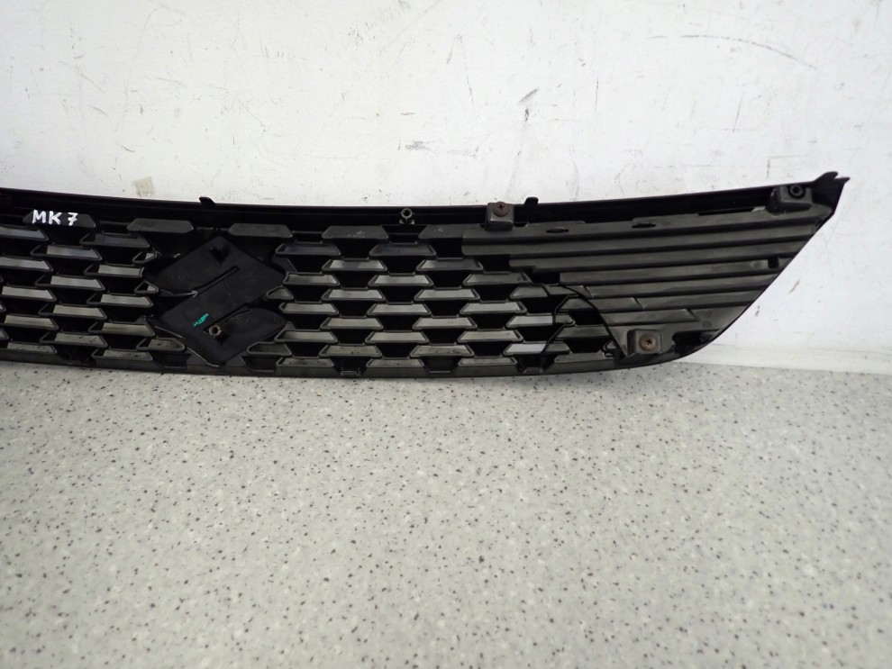 SUZUKI SWIFT IV MK7 ATRAPA CHŁODNICY KRATKA ORYGINAŁ 9/13