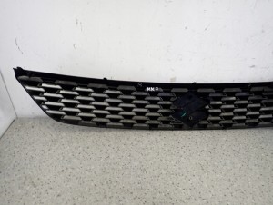 SUZUKI SWIFT IV MK7 ATRAPA CHŁODNICY KRATKA ORYGINAŁ 8/13 MINIATURA