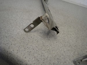 NISSAN ALMERA N16 03-06 BELKA GÓRNA ZDERZAKA PRZEDNIEGO 3/9 MINIATURA