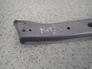 SUZUKI SWIFT MK7 10- WSPORNIK OKULAR PASA PRZEDNIEGO LEWY 6/9 MINIATURA